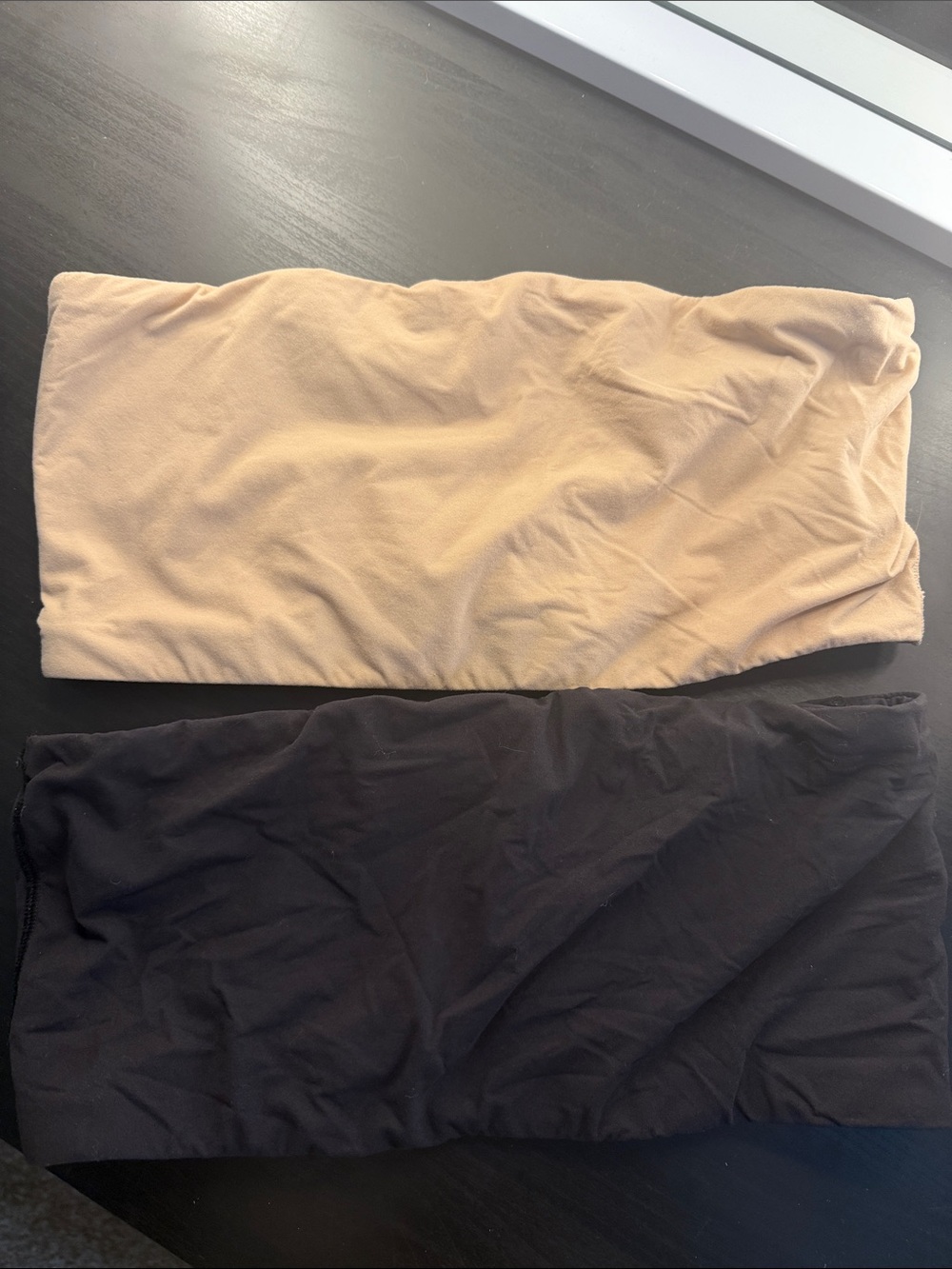 SKIMSS LARGE 2-Pack Strapless Bandeau Tops — Nude & Black
